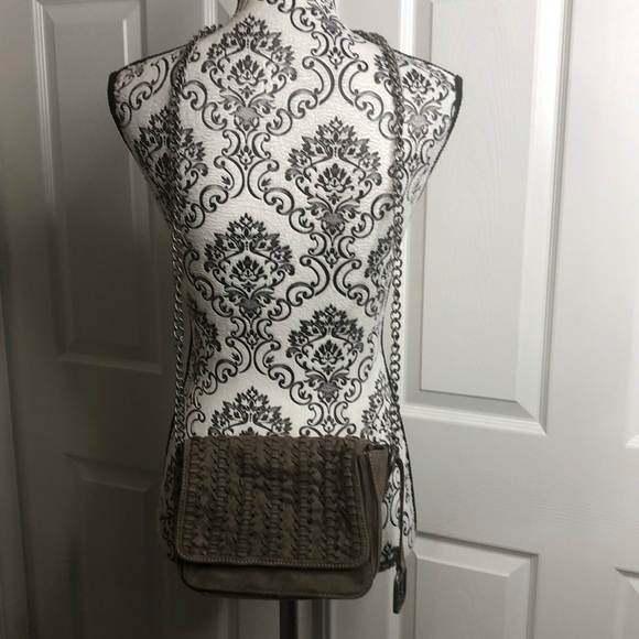 Not Rated Small Shoulder Bag Chain Woven Magnetic Purse - Picture 1 of 11